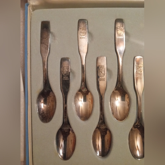 Canadian Spoons - Picture 5 of 7